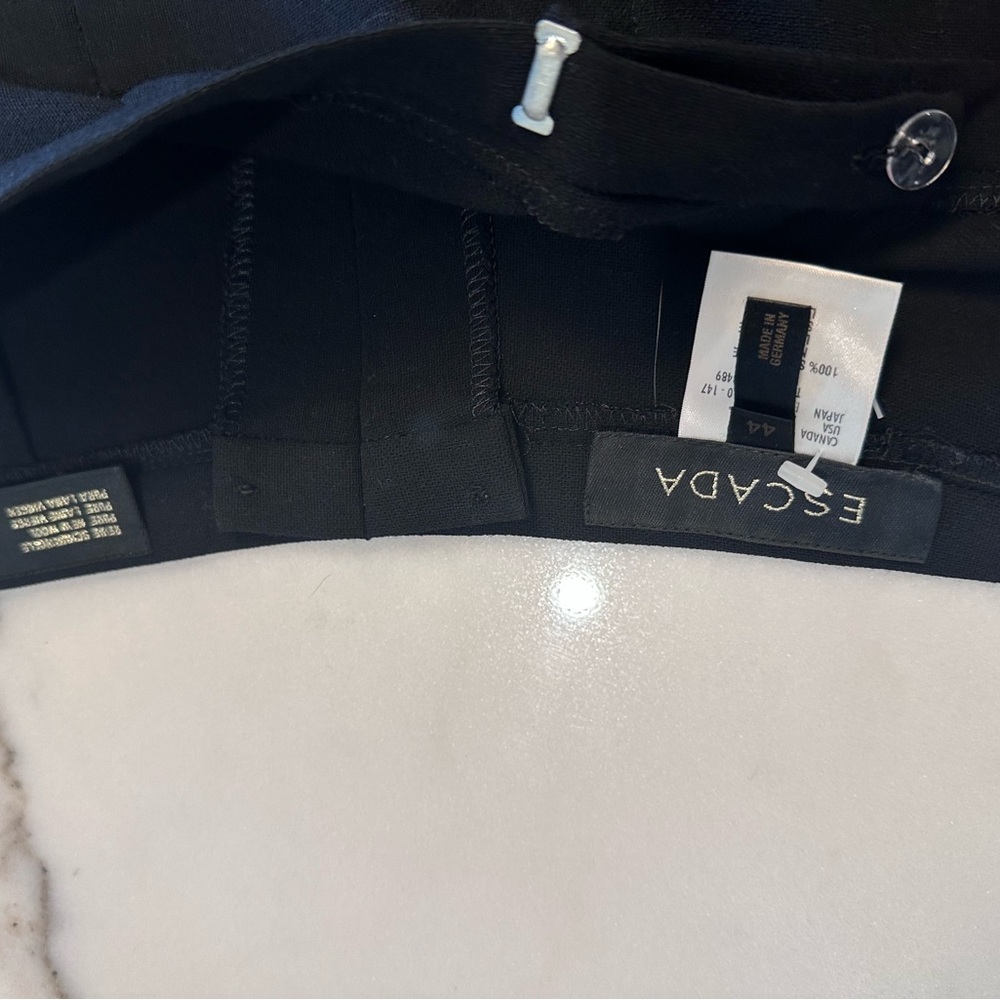 EUC Escada Women’s Black/White ‘Tuxedo’ Suit - Picture 12 of 16